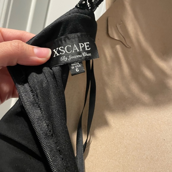 Black Formal Keyhole Dress - Picture 4 of 6